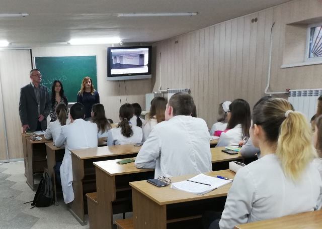 Студенти спеціальності 223. Медсестринство (Лікувальна справа) з цікавістю ознайомилися з умовами вступу на факультет